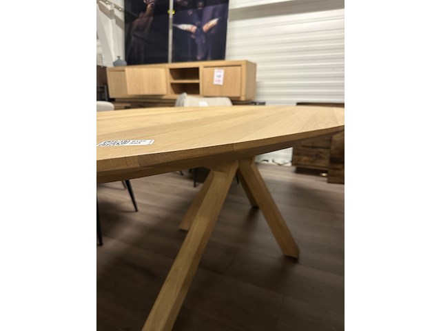 Eetkamertafel druppel 210cm, eiken, gelakt - afbeelding 3 van  5