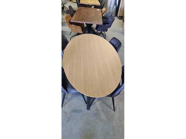 Eetkamertafel eiken eco ovaal verjongd 180x100x75cm spinpoot excl stoelen - afbeelding 3 van  4