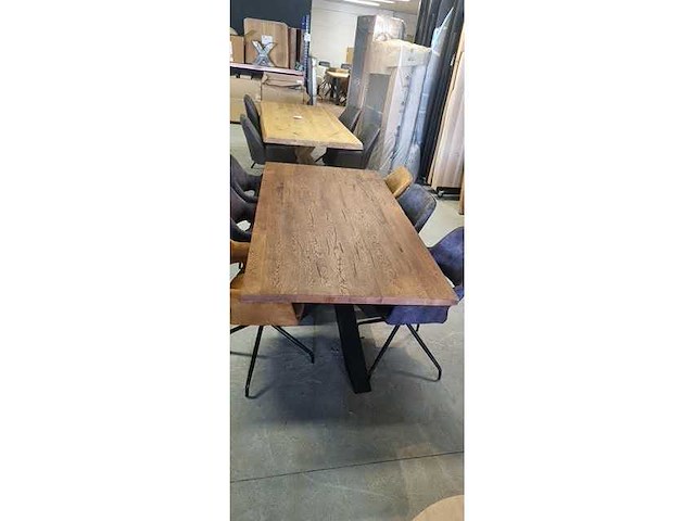 Eetkamertafel, eiken recht 200x100x78 donker bruin, metaal spinpoot excl stoelen - afbeelding 2 van  4