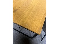 Eetkamertafel, eiken tafel 200 x 100 x 78 cm staal onderstel plus 4 x draaibare stoel velvet grijs - afbeelding 4 van  4