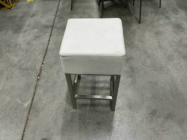Eetkamertafel en stoelen 79x79x72 cm - afbeelding 7 van  11