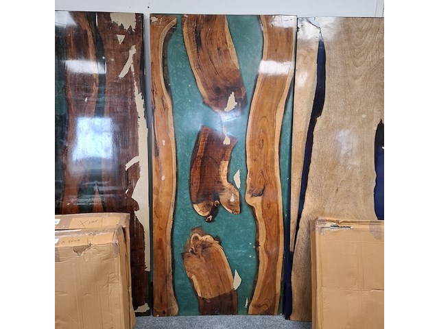 Eetkamertafel epoxy - afbeelding 1 van  3