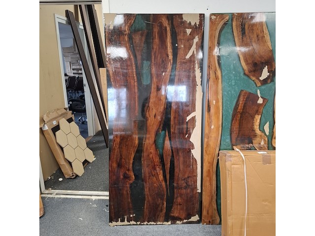 Eetkamertafel, epoxy - afbeelding 1 van  3