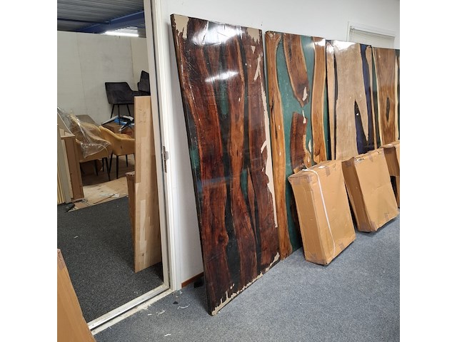 Eetkamertafel, epoxy - afbeelding 2 van  3