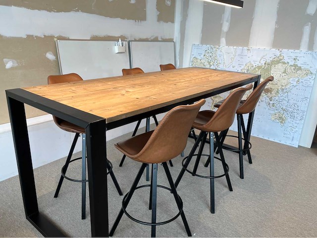 Eetkamertafel hoog model met 6 stoelen - afbeelding 1 van  4