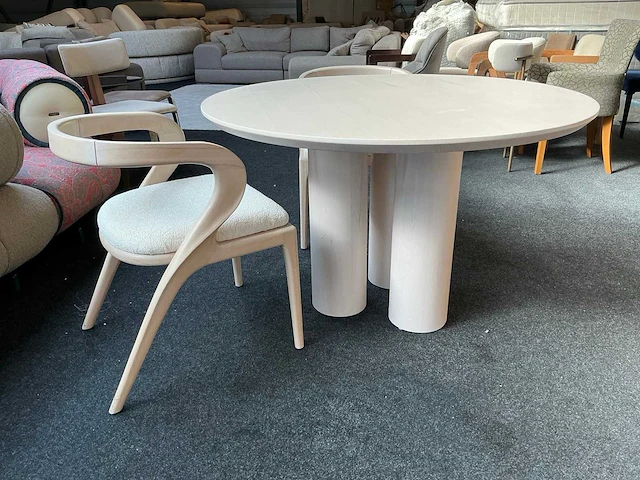 Eetkamertafel met 2 stoelen - afbeelding 1 van  6