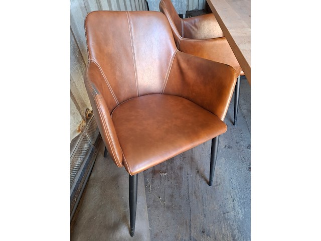 Eetkamertafel met 3 lederlook stoelen - afbeelding 4 van  5