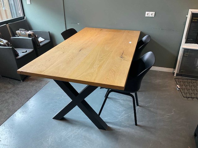Eetkamertafel met 3 stoelen - afbeelding 1 van  2