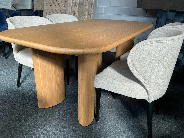 Eetkamertafel met 4 stoelen - afbeelding 1 van  6