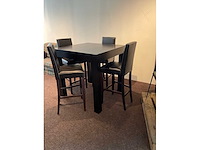 Eetkamertafel met 4 zitkrukken - afbeelding 2 van  4