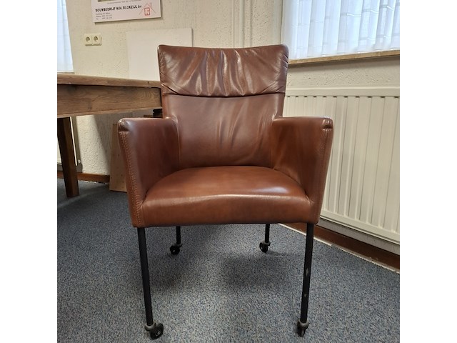 Eetkamertafel met 4x verrijdbare eetkamerstoel - afbeelding 7 van  9