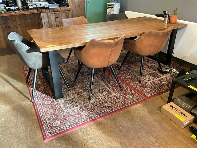 Eetkamertafel met 5 stoelen - afbeelding 1 van  5