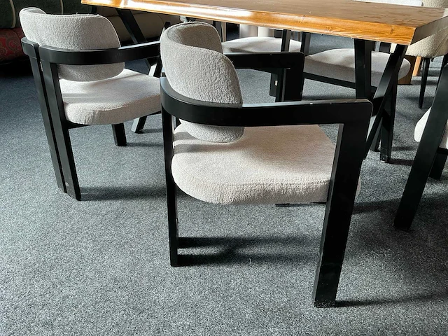 Eetkamertafel met 5 stoelen - afbeelding 6 van  7
