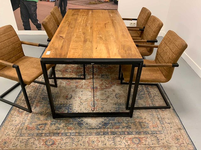 Eetkamertafel met 6 stoelen - afbeelding 2 van  4