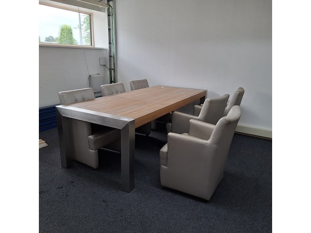Eetkamertafel met 6x verrijdbare fauteuil - afbeelding 1 van  11