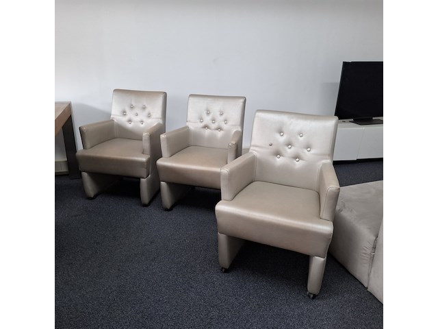 Eetkamertafel met 6x verrijdbare fauteuil - afbeelding 11 van  11