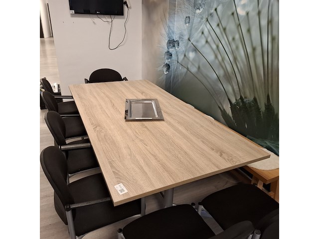 Eetkamertafel met 7x diverse stoel en zitbankje - afbeelding 3 van  7