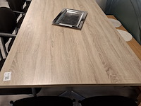 Eetkamertafel met 7x diverse stoel en zitbankje - afbeelding 4 van  7