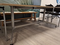 Eetkamertafel met 7x diverse stoel en zitbankje - afbeelding 5 van  7