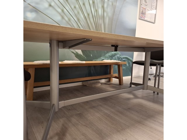 Eetkamertafel met 7x diverse stoel en zitbankje - afbeelding 6 van  7