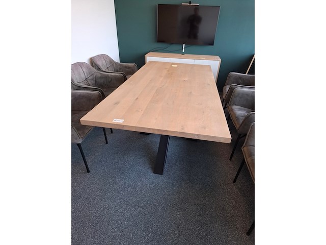 Eetkamertafel met dressoir - afbeelding 1 van  7