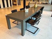 Eetkamertafel met stoelen - afbeelding 1 van  2