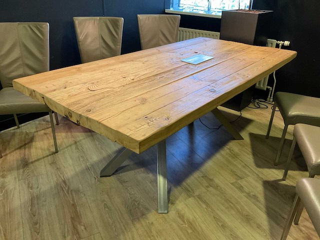 Eetkamertafel met stoelen - afbeelding 11 van  12