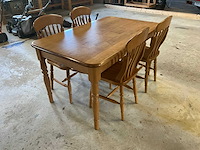 Eetkamertafel met stoelen - afbeelding 1 van  5