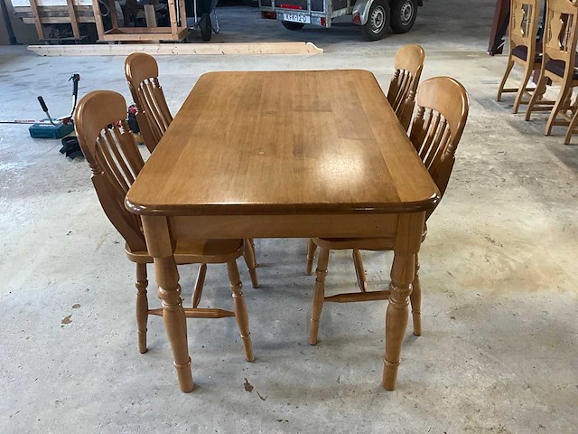 Eetkamertafel met stoelen - afbeelding 2 van  5