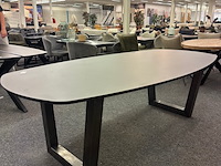 Eetkamertafel simon deens ovaal 240cm, eiken, zwart - afbeelding 1 van  5
