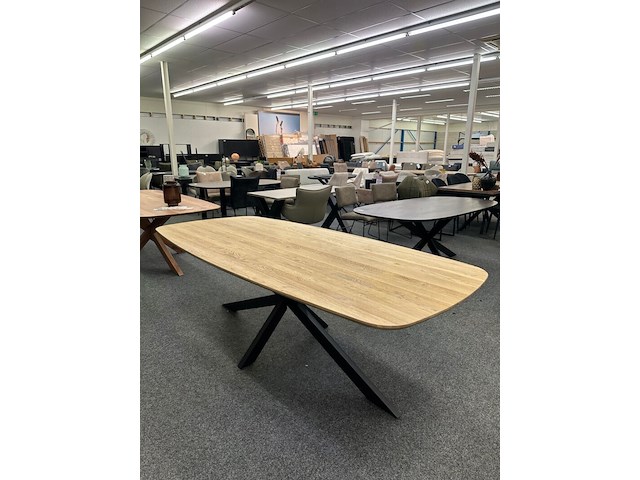 Eetkamertafel tim 240cm, hjort knudsen, naturel gelakt - afbeelding 1 van  7