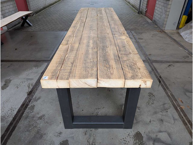 Eetkamertafel van gerecycled hout met metalen poot 300 x 80 cm - afbeelding 2 van  3