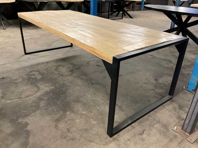 Eetkamertafel - afbeelding 1 van  4