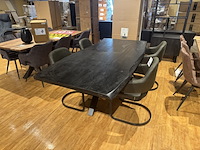Eettafel, bruuts, live edge, zwart - afbeelding 1 van  5