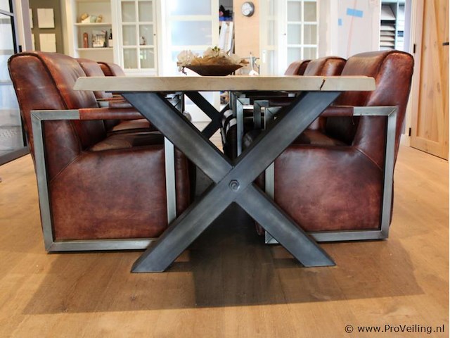 Eettafel eiken boomstamtafel - afbeelding 2 van  5