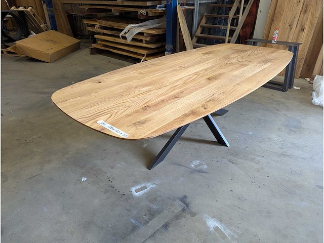 Eettafel eiken deen ovaal. 280 x 120 x 78cm. metalen spinpoot - afbeelding 1 van  3