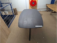 Eettafel eiken deens ovaal. zwart. 180 x 100 x 76cm. metalen spinpoot - afbeelding 3 van  3