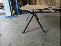 Eettafel eiken organisch. 180 x 90 x 76cm. metaal y onderstel - afbeelding 2 van  3