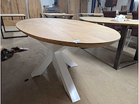 Eettafel eiken ovaal verjongde rand 200x110cm - afbeelding 2 van  3