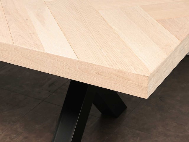 Eettafel eiken visgraat blad 180 x 98 cm - afbeelding 3 van  3