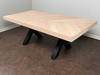 Eettafel eiken visgraat blad 220 x 98 cm - afbeelding 1 van  2