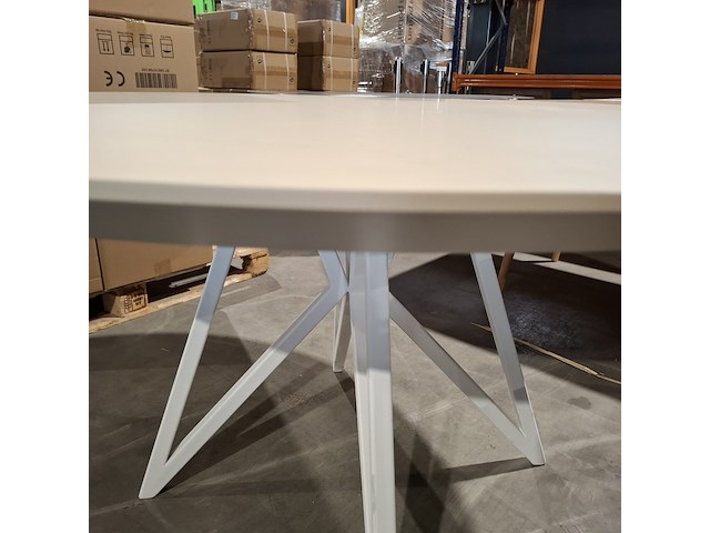 Eettafel hpl fenix beige rond, studio henk - afbeelding 10 van  14
