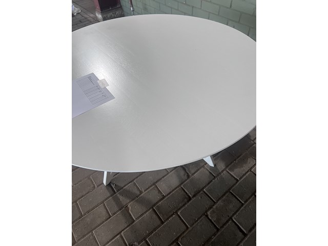 Eettafel hpl fenix beige rond, studio henk - afbeelding 14 van  14