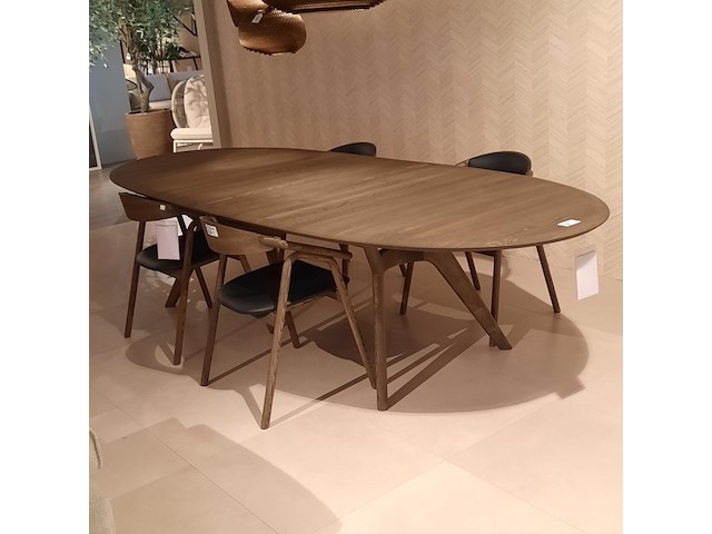 Eettafel kristensen, amelia - afbeelding 4 van  8