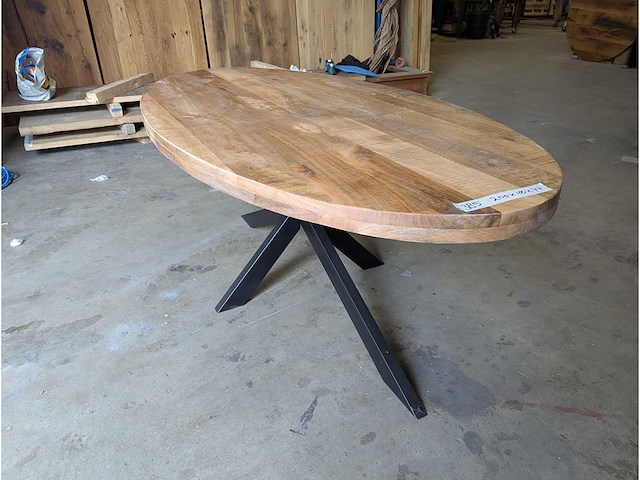 Eettafel mango ovaal 200 x 100 x 77cm. metalen spinpoot - afbeelding 1 van  3