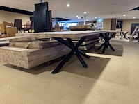 Eettafel, massief eiken, zwart metalen spinpoot - afbeelding 3 van  6