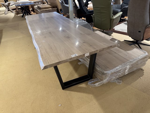 Eettafel, massief eiken, zwart metalen u-poot - afbeelding 2 van  6