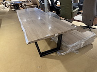Eettafel, massief eiken, zwart metalen u-poot - afbeelding 2 van  6