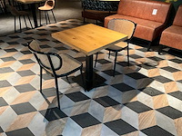 Eettafel met stoelen - afbeelding 3 van  3