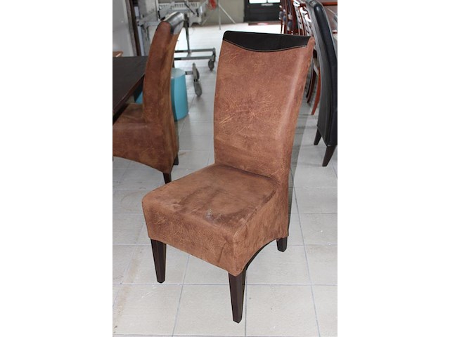 Eettafel met vier stoelen. afmeting 160 x 90 x 76 cm. - afbeelding 2 van  2